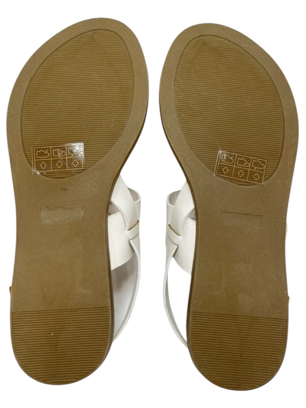 Journee Collection Lavine White Faux Leather Womens Slingback Sandals Size 7W - Picture 12 of 14